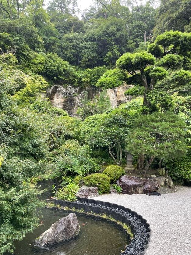 報国寺の枯山水