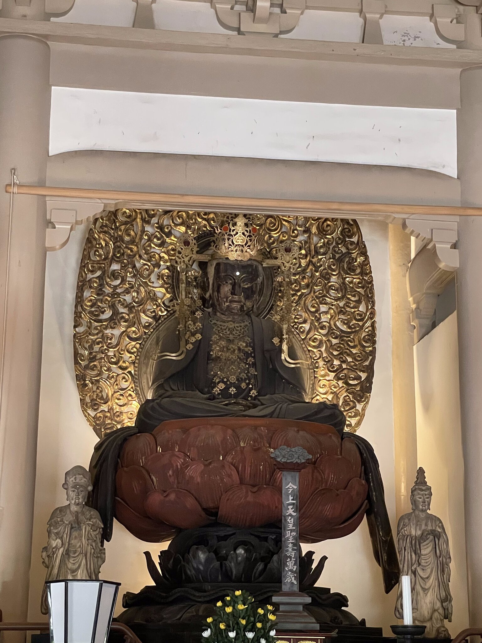 円覚寺仏殿の仏像
