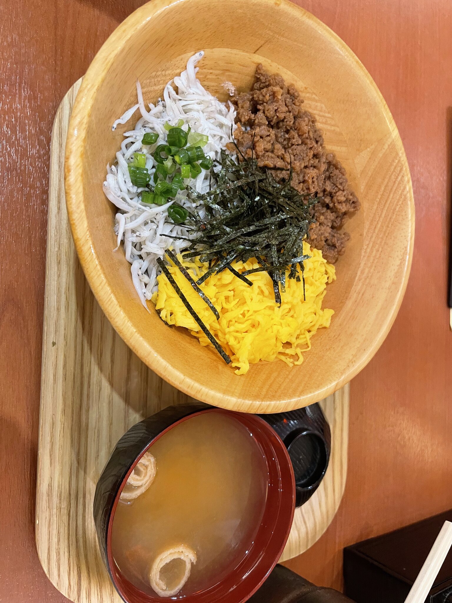 しらす丼